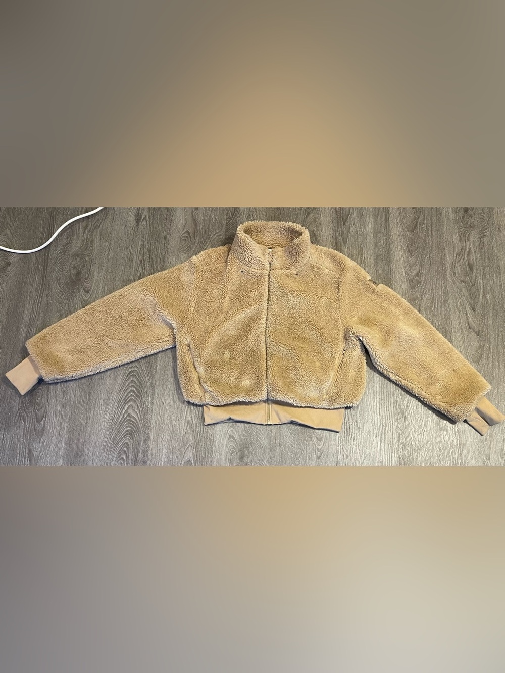 ALO Yoga Sherpa Jacket Womens M Tan Camel Faux Fur In EUC